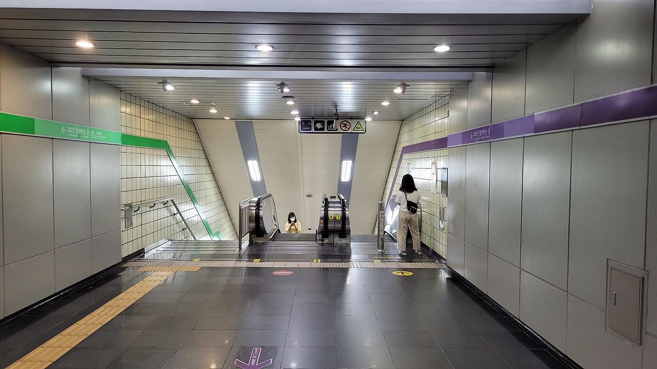 왕십리역 사진4.jpg