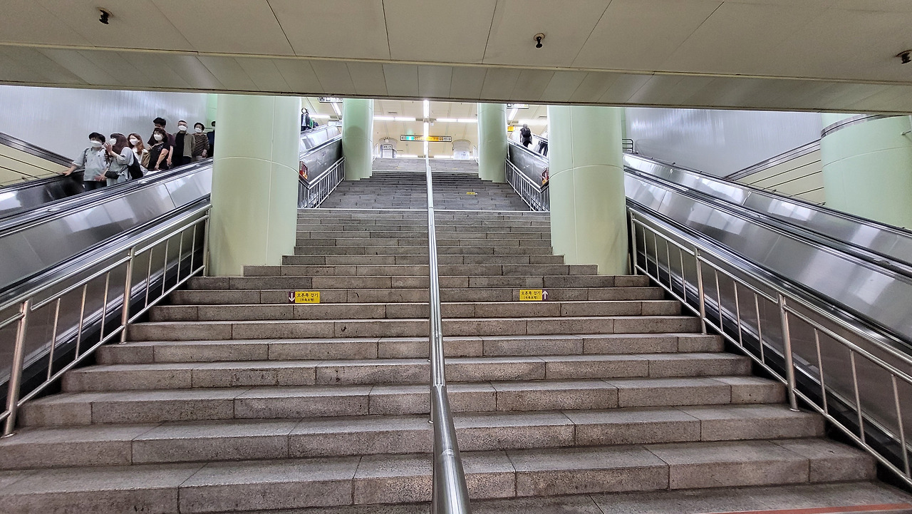 왕십리역 사진6-1.jpg