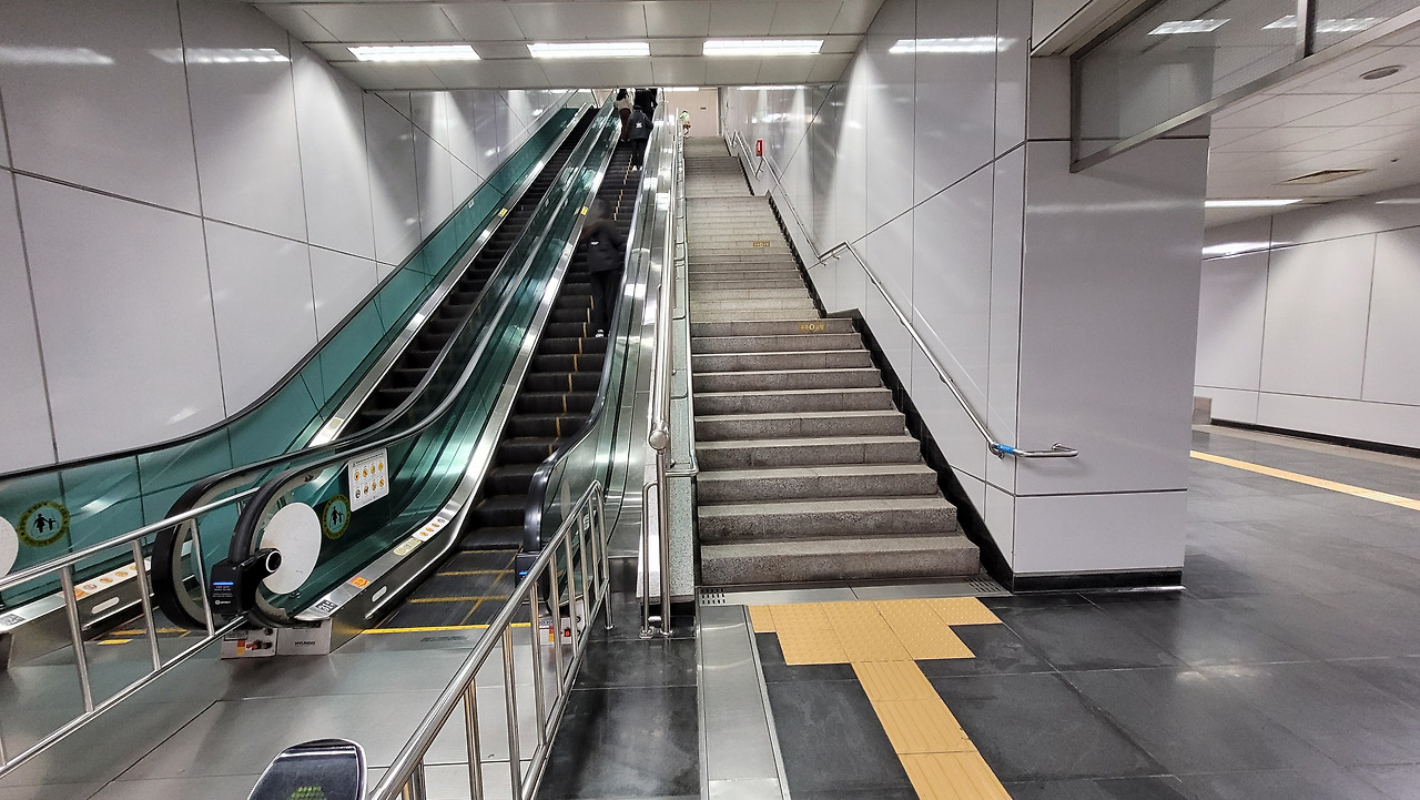 김포공항역 사진13-2.jpg