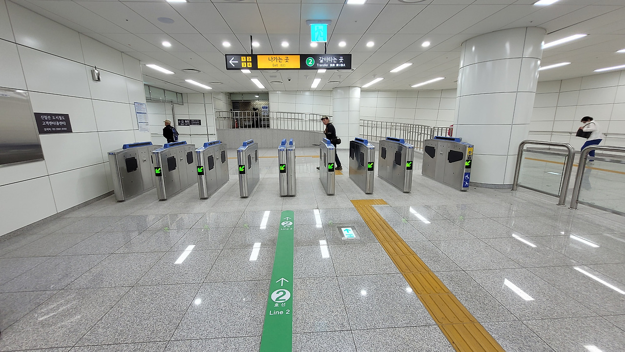 신림역 사진4.jpg