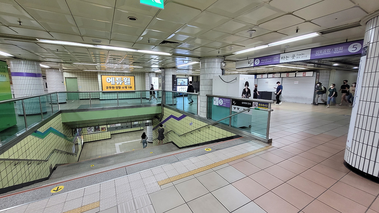 왕십리역 사진7.jpg