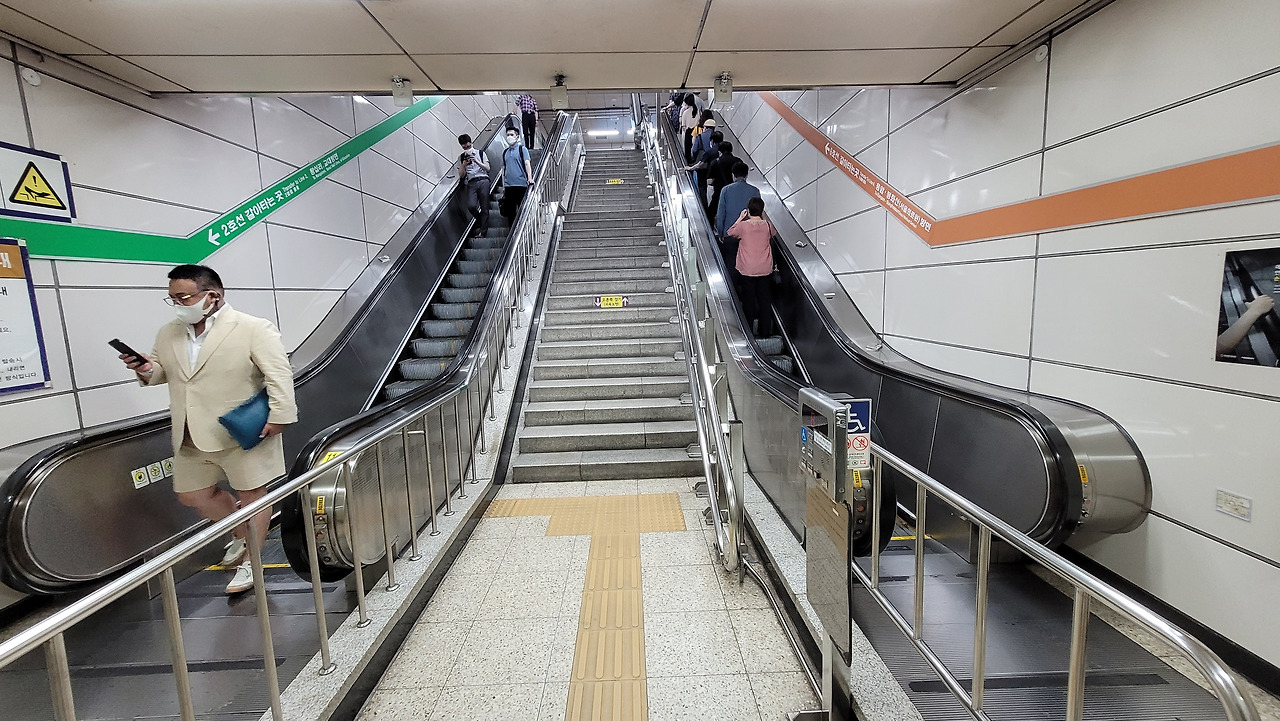 신당역 사진2.jpg