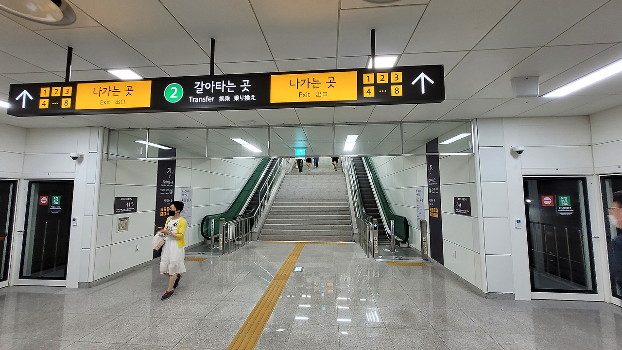 신림역 사진6.jpg