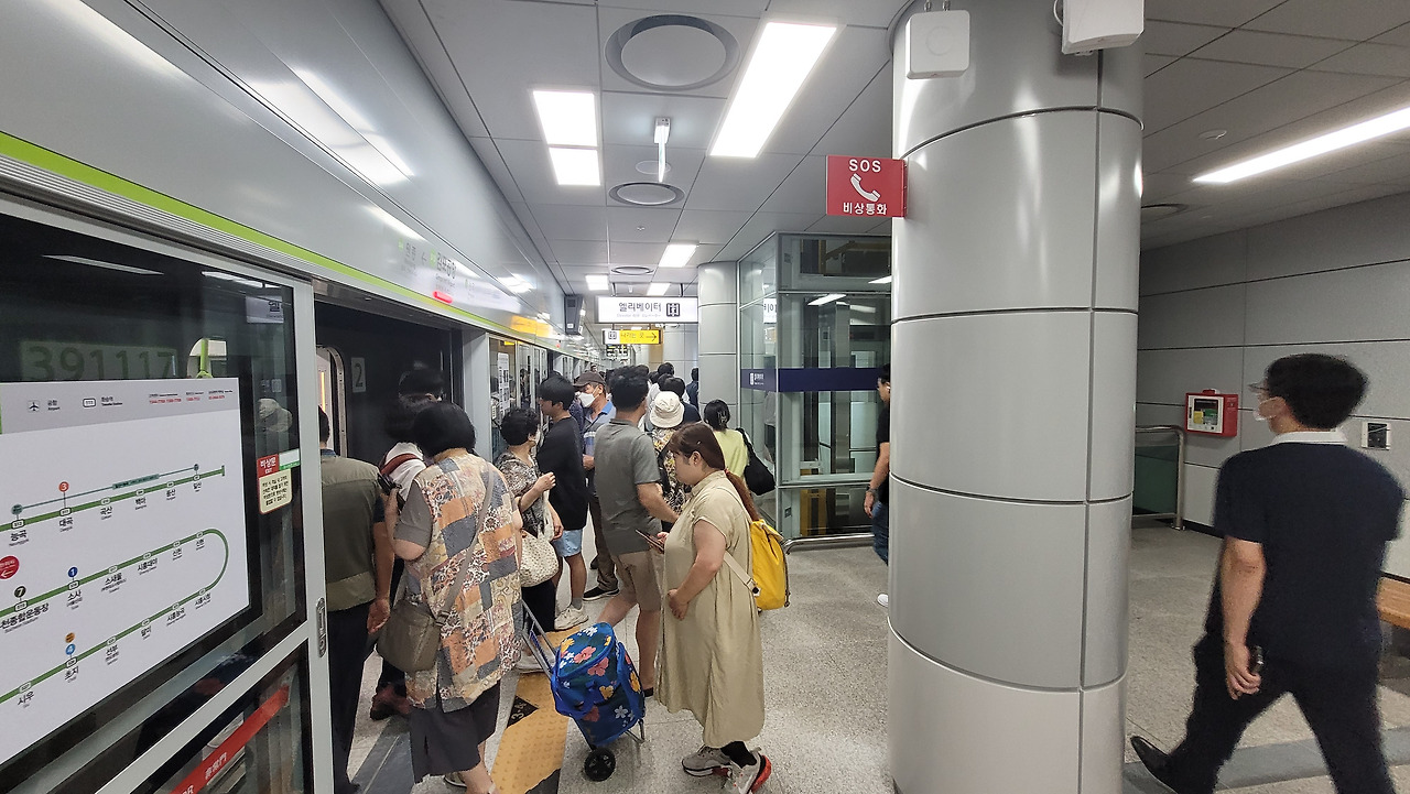 김포공항역 사진5.jpg