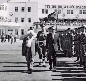 U-David-Ben-Gurion-Ne-Win-Israeli-Lod-1959.jpg