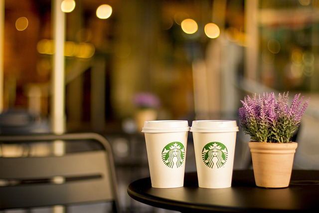 starbucks-1281880_640.jpg