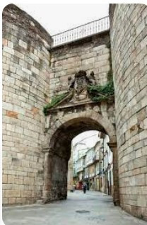 루고 성벽 입구 .jpg