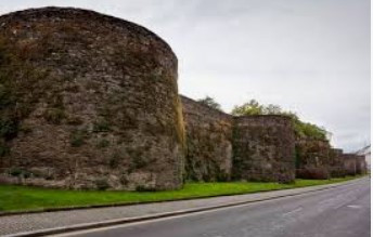 루고의 성벽 .jpg