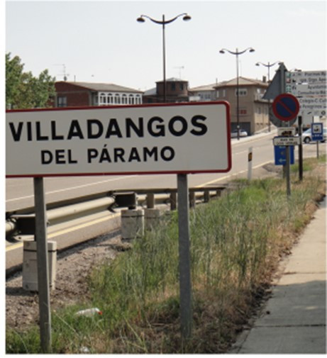 빌라당고스 입구.jpg