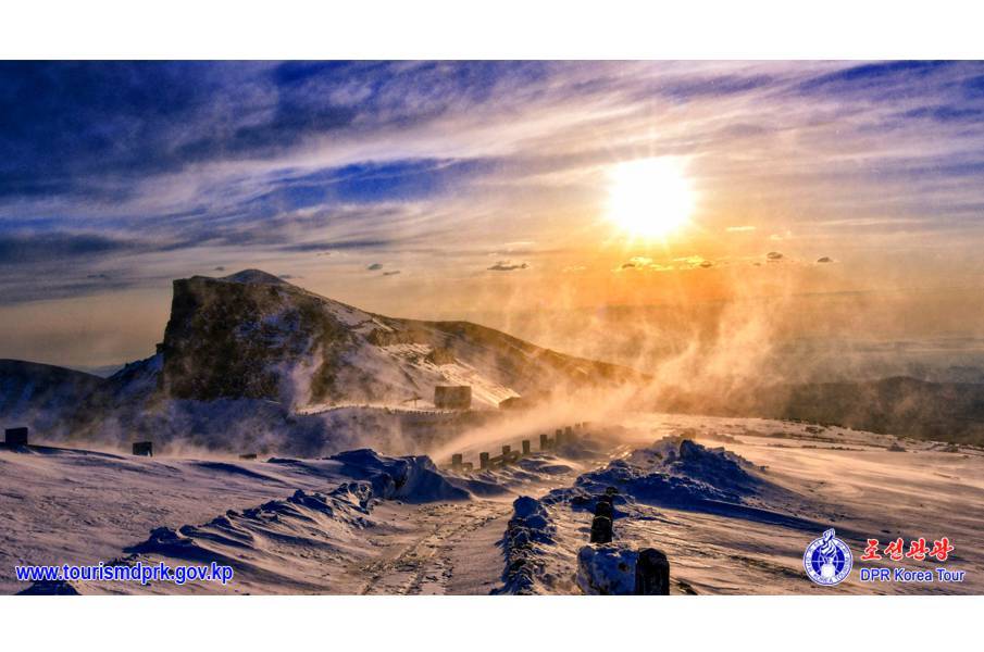 천변만화하는 백두산(1).jpg