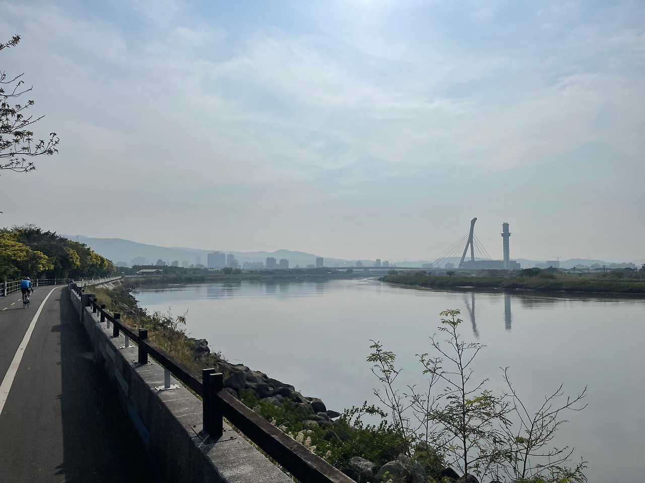 지롱강 강가쪽 풍경.jpg