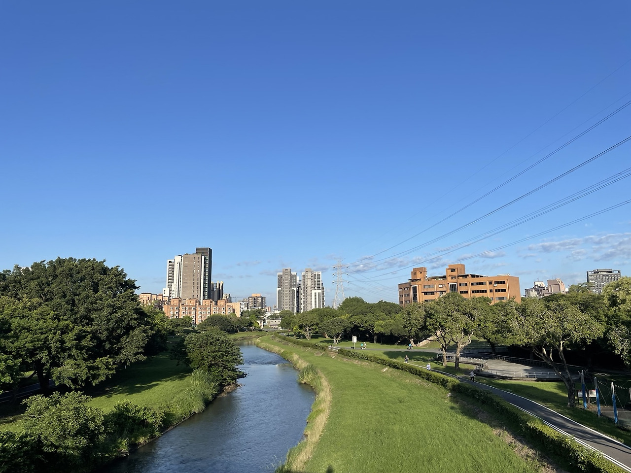 쌍계천변 모습.jpg