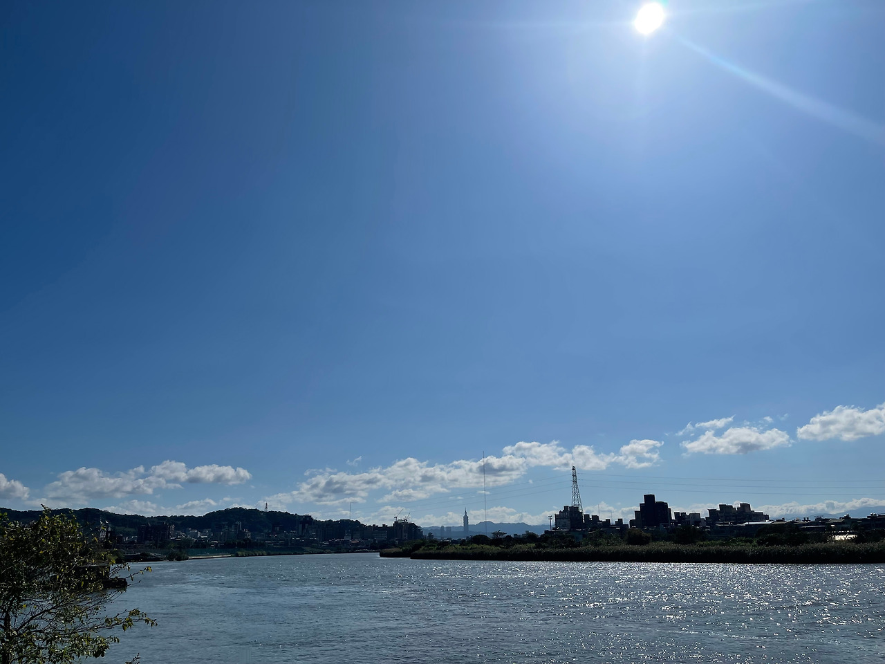 대만 지룽강변의 모습.jpg