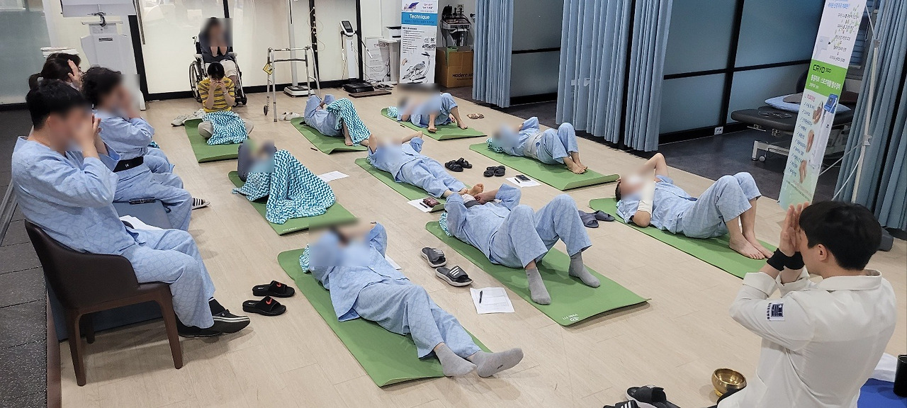 모자이크3 명상 수업 마무리.jpg