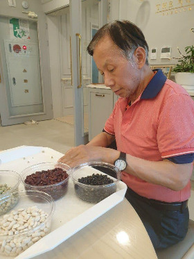 2020년 8월 더지극정성 콩고르기.jpg