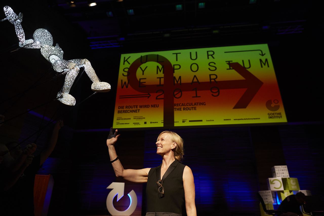 4Eröffnungsveranstaltung, Moderatorin Bettina Rust | © Jörg Gläscher.jpg