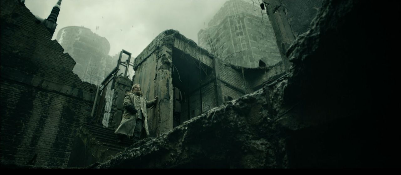 영화 카프카의 굴1.jpg