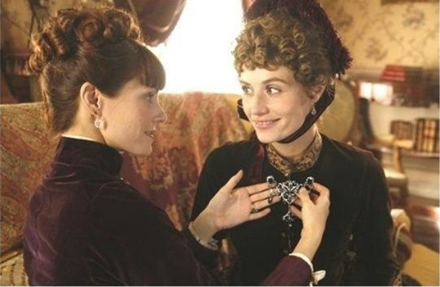 영화 목걸이 02.jpg