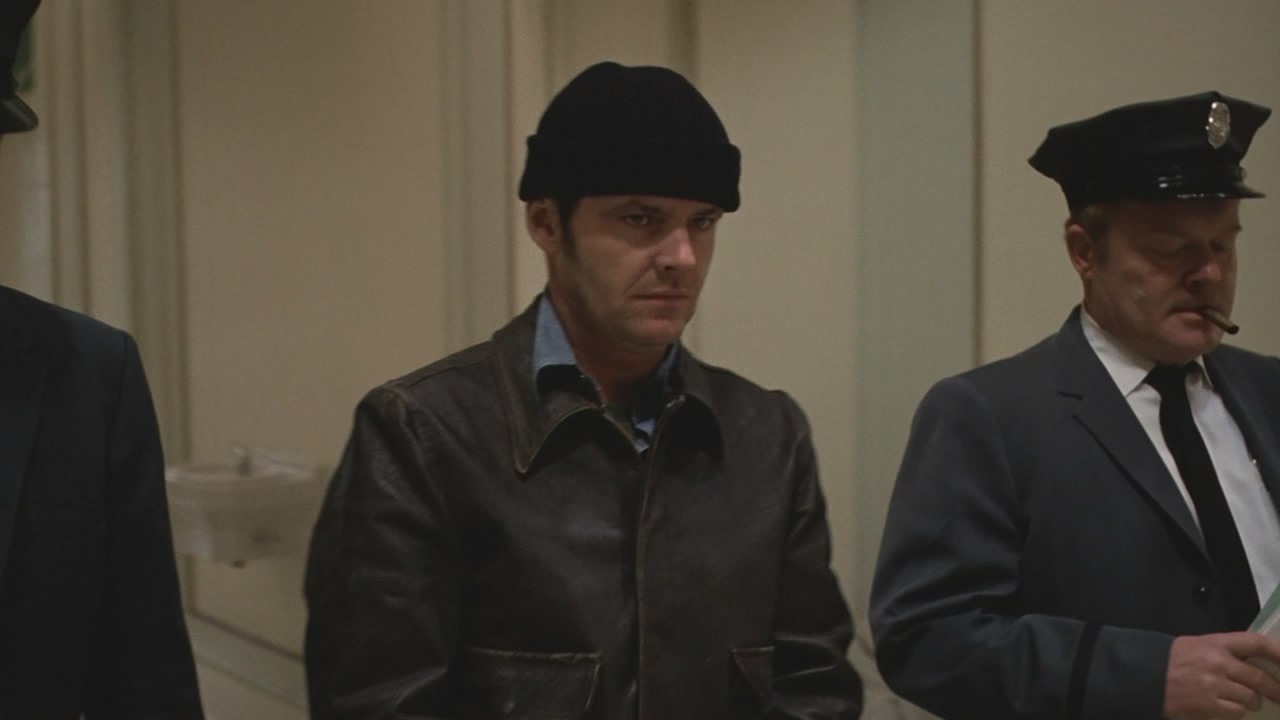 뻐꾸기 둥지 위로 날아간 새 02.jpg