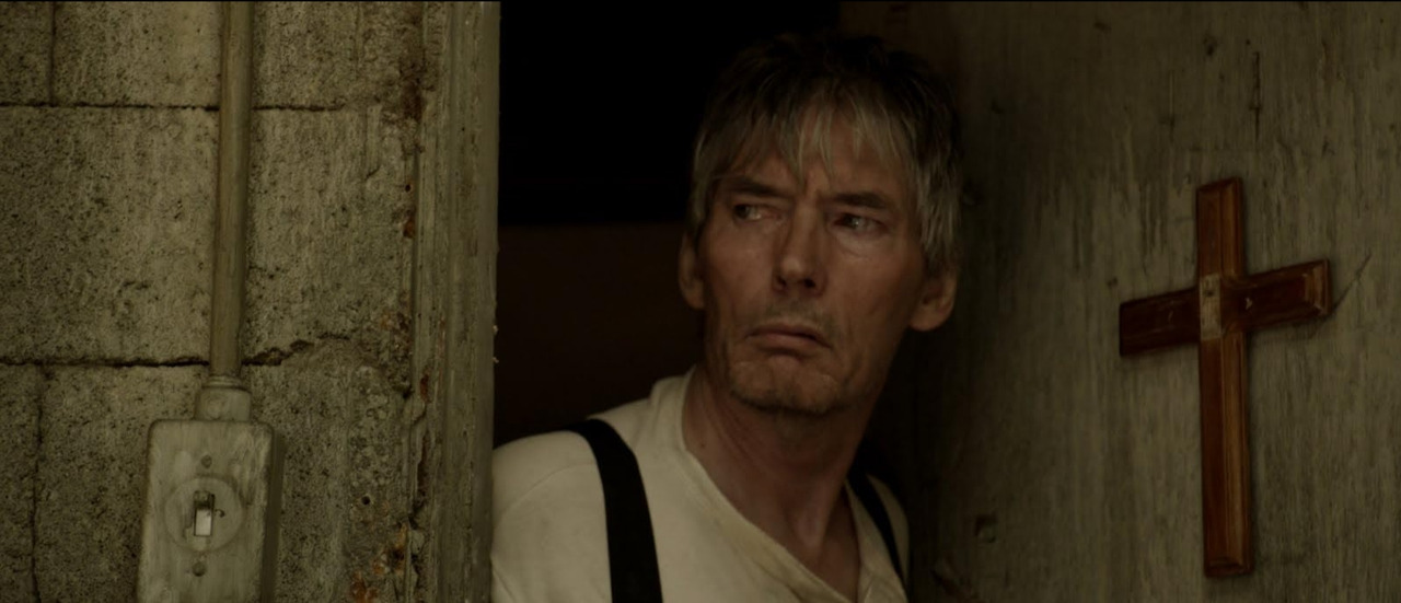 영화 옥수수밭의 아이들 05.jpg