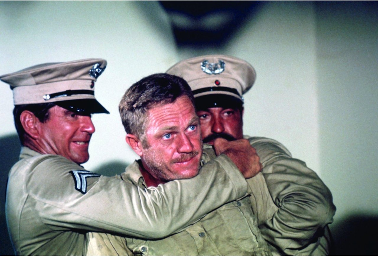 영화 빠삐용 04.jpg