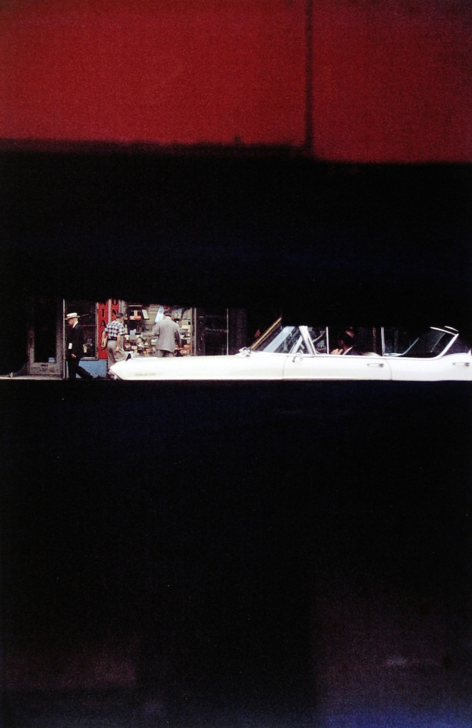 08_Saul-Leiter-l-Through-Boards-1957--665x1024.jpg