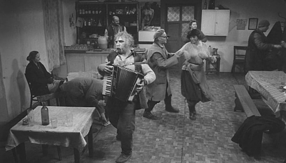 영화 사탄탱고 28.jpg