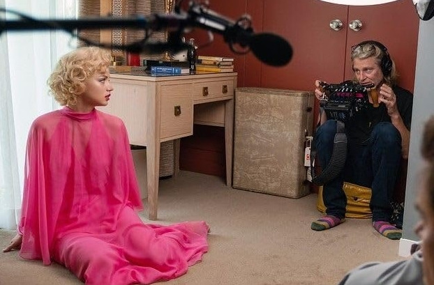 영화 블론드 15.jpg