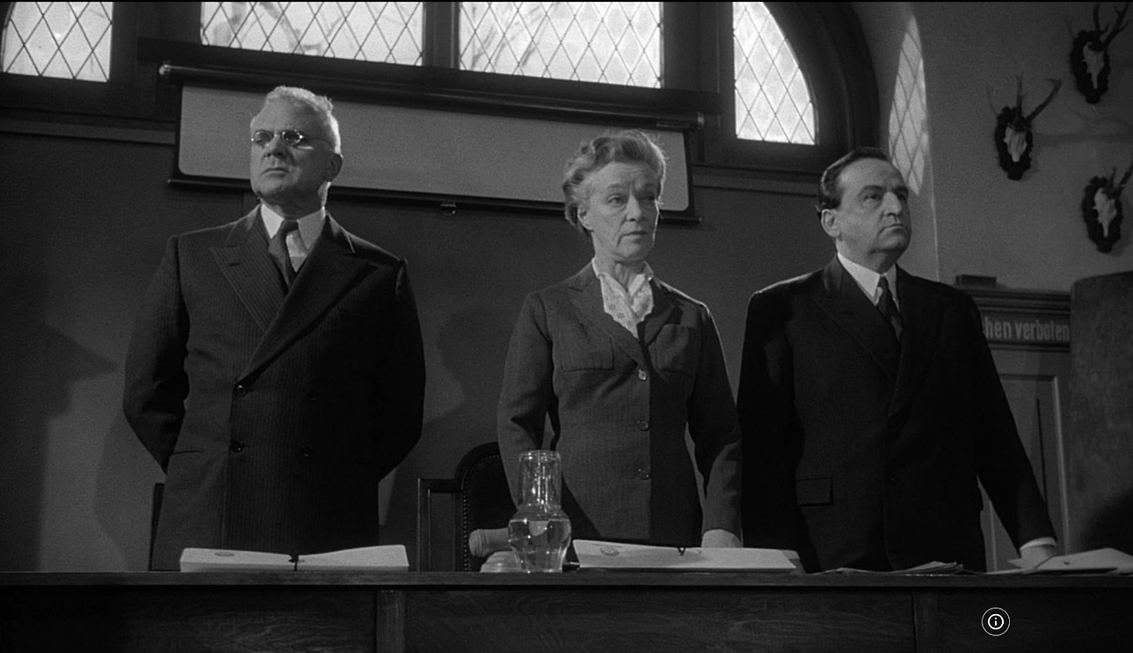 추운 곳에서 온 스파이 11.jpg