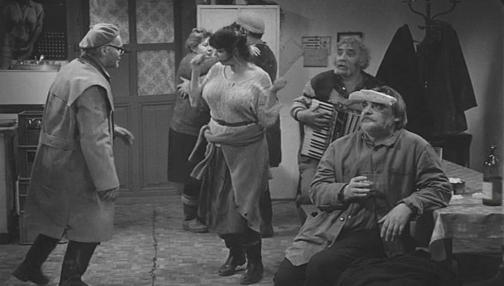 영화 사탄탱고 27.jpg