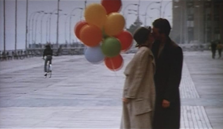 영화 나인 하프 위크 06.jpg