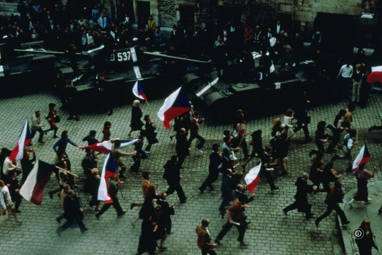 영화 프라하의 봄 04.jpg