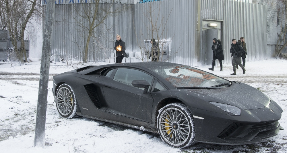 거미줄에 걸린 소녀 15.jpg