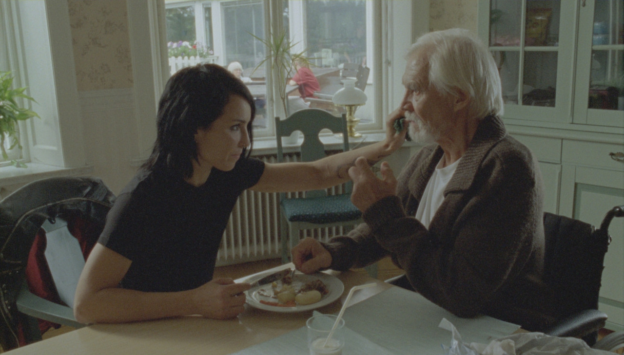 불을 가지고 노는 소녀 18.jpg