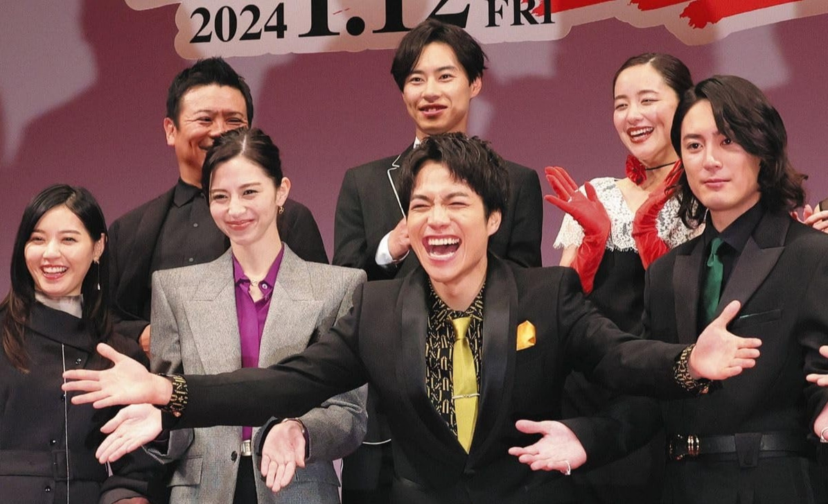 눈에 갇힌 외딴 산장에서 11.jpg