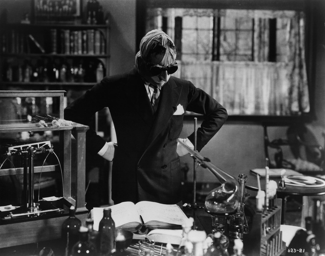 영화 투명인간 04.jpg