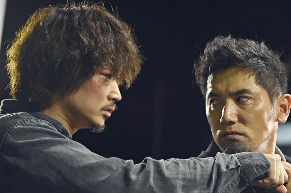 영화 천공의 벌 06.jpg