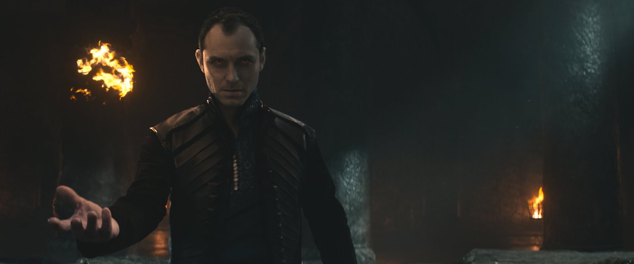 킹 아서 제왕의 검 14.jpg