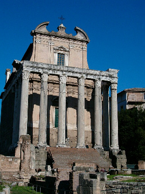 Tempio_Antonino_Faustina_09feb08_02.jpg
