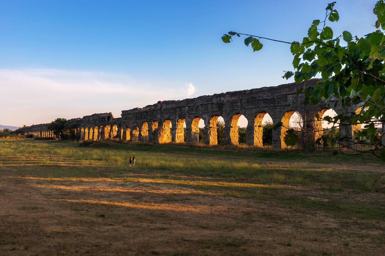 sunset-over-the-ancient-roman-aqueduct-2023-11-27-05-14-42-utc.jpg