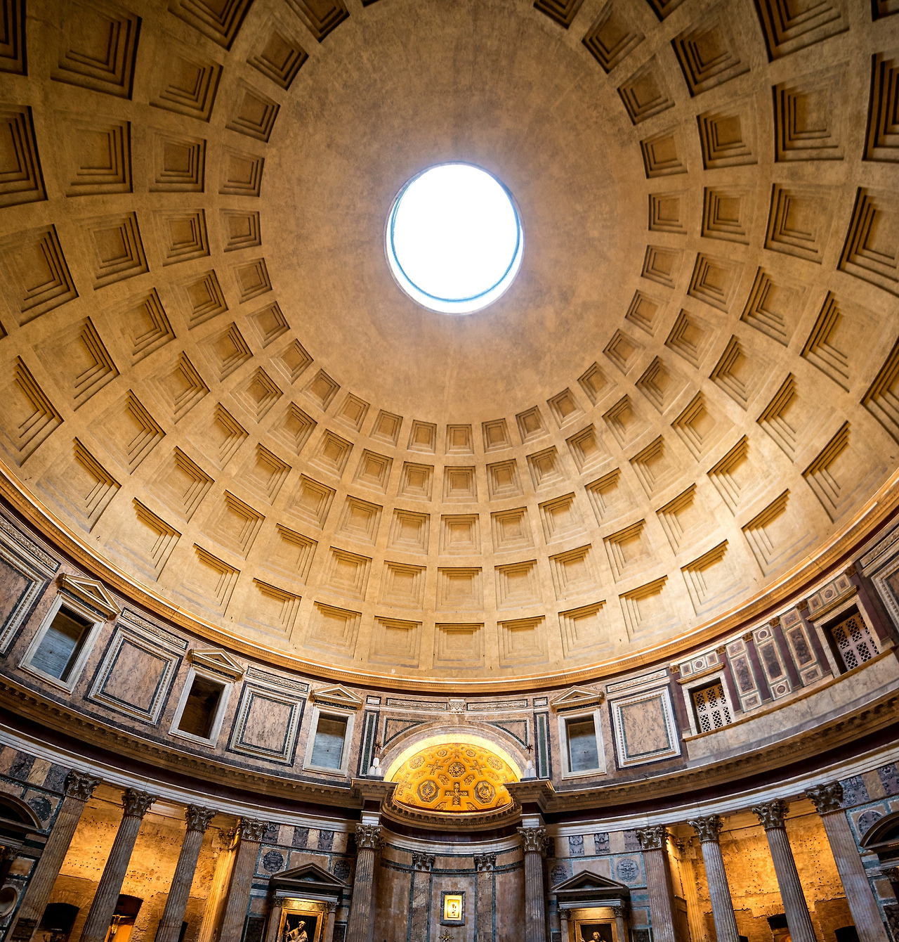 interior-of-rome-pantheon-2023-11-27-05-31-21-utc.jpg