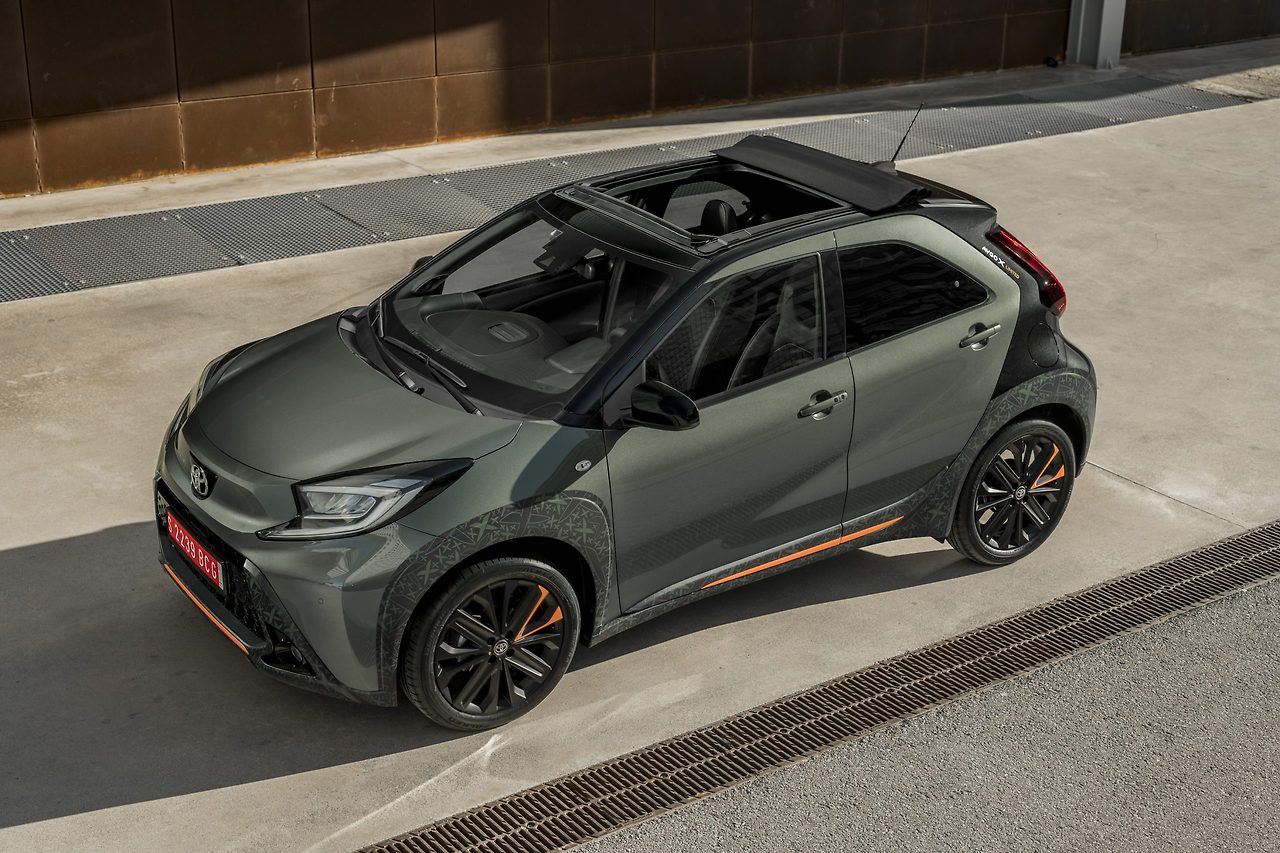 2022_AYGO_X_FD_STATIC_003-scaled.jpg