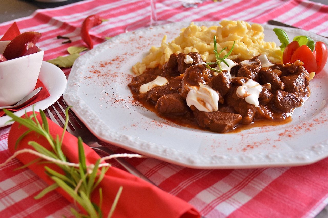 goulash-g5fc3e6f21_1920.jpg