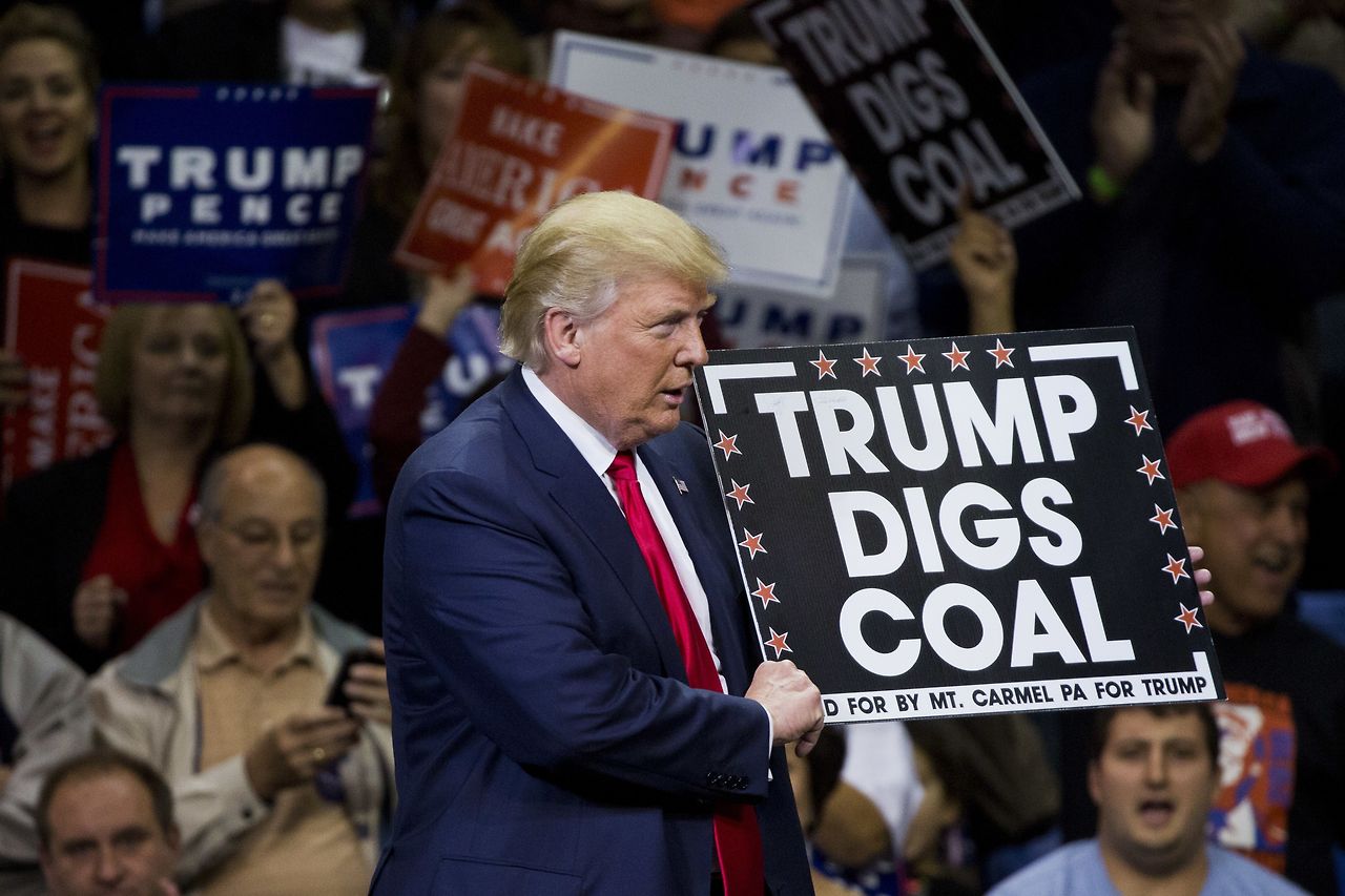 190903191002-trump-coal.jpg