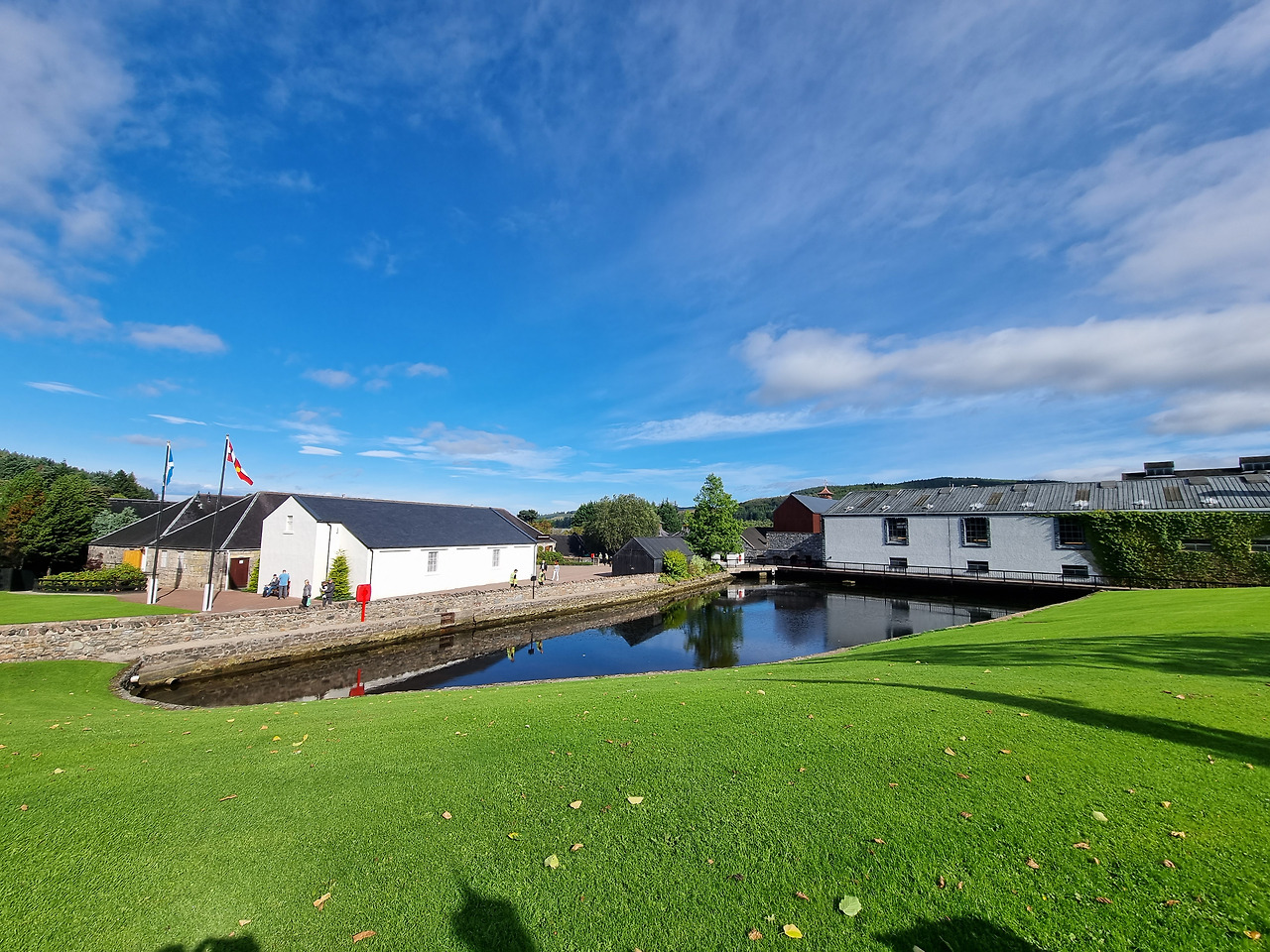 Glenfiddich_Distillery_View.jpg