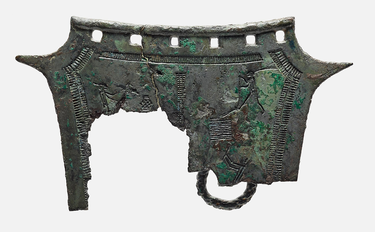 05-1-2농경문 청동기.jpg