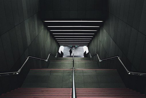 stairwell-918507__340.jpg