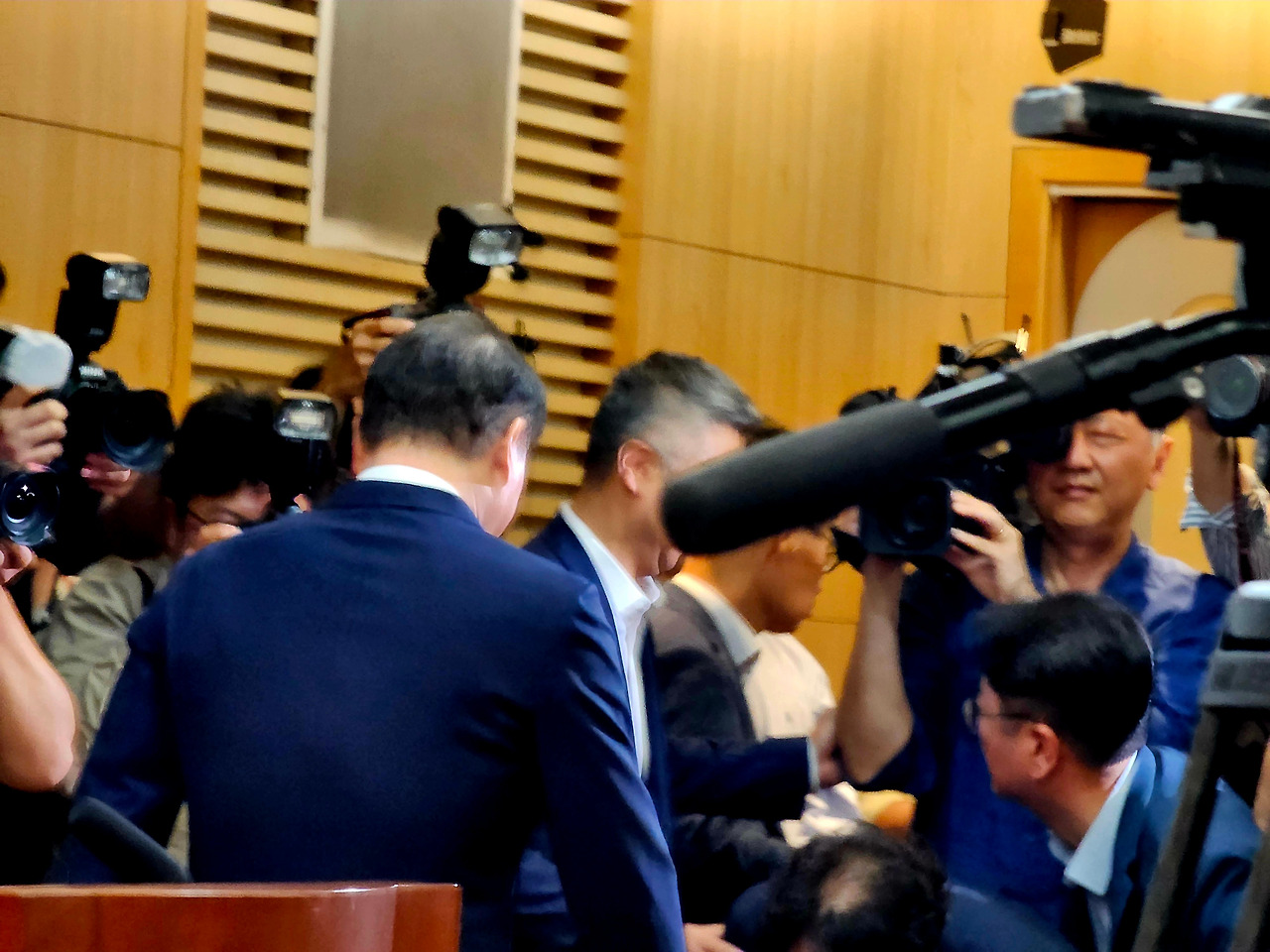 240617 최태원 기자회견.jpg