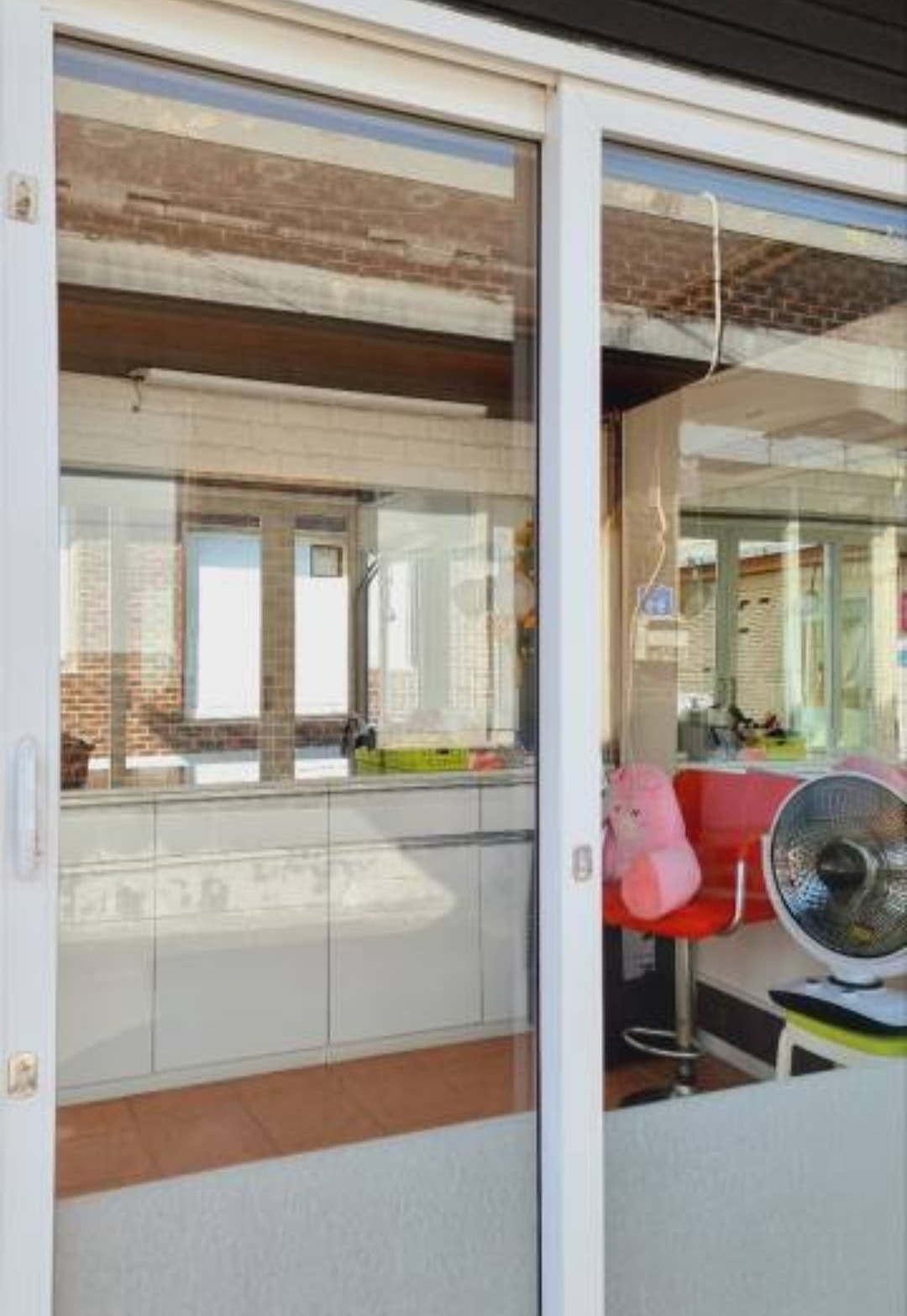 영업 시작 전 오후 4시 강경읍에 위치한 집창촌의 모습.jpg