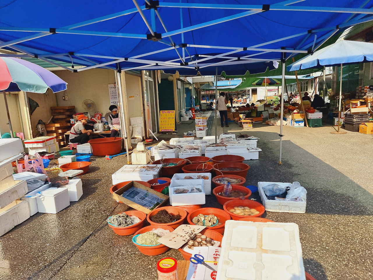 15 시골 시장의 정취를 제대로 느끼고 싶다면 이곳 가야시장을 방문해보길 바란다..jpg